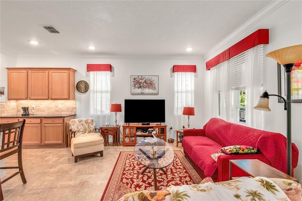 En Venta: $310,000 (3 camas, 2 baños, 1737 Pies cuadrados)