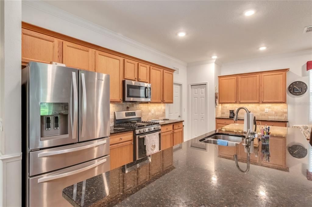 En Venta: $310,000 (3 camas, 2 baños, 1737 Pies cuadrados)
