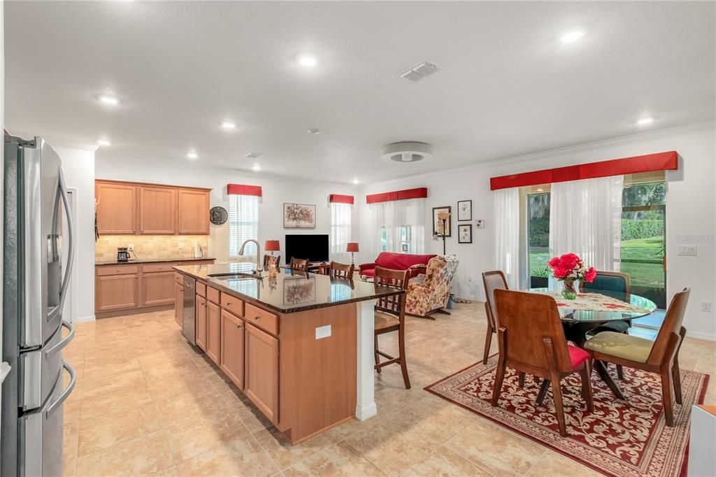 En Venta: $310,000 (3 camas, 2 baños, 1737 Pies cuadrados)
