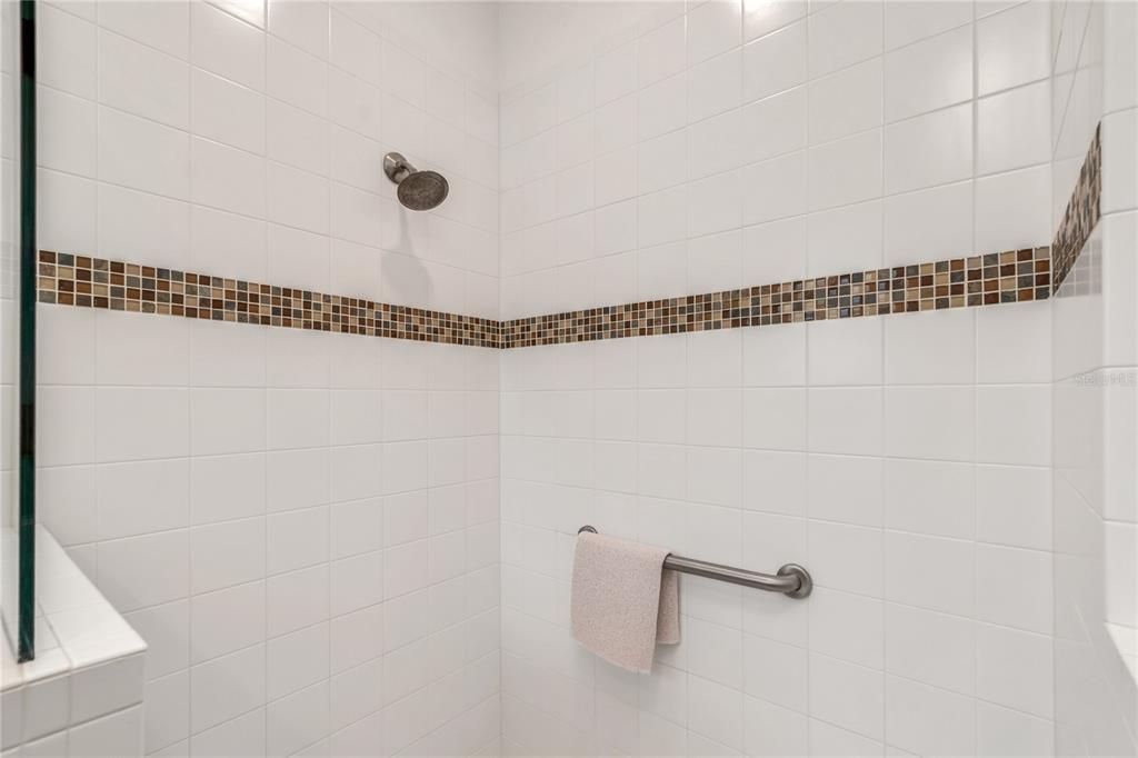 En Venta: $310,000 (3 camas, 2 baños, 1737 Pies cuadrados)