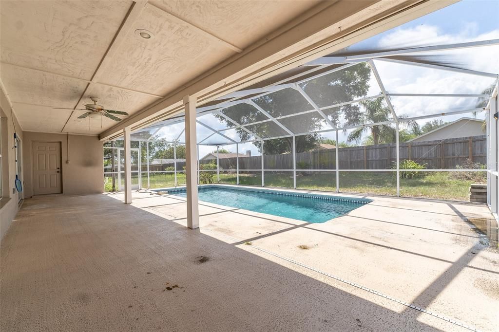 En Venta: $410,000 (4 camas, 2 baños, 2078 Pies cuadrados)