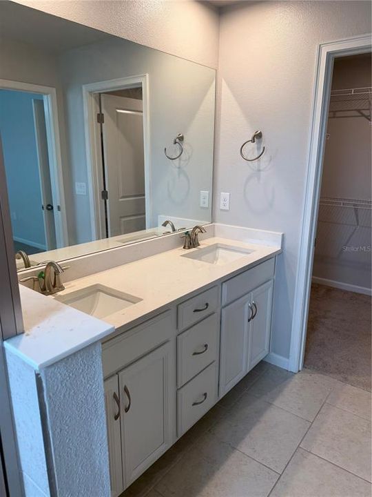 For Rent: $2,350 (3 beds, 2 baths, 1614 Square Feet)