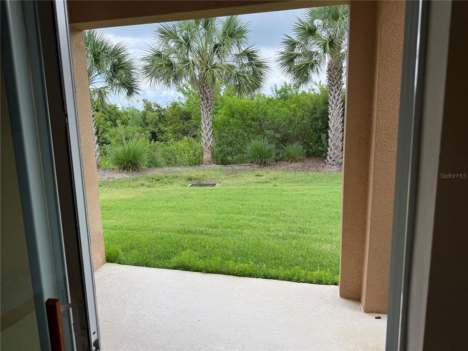 For Rent: $2,350 (3 beds, 2 baths, 1614 Square Feet)