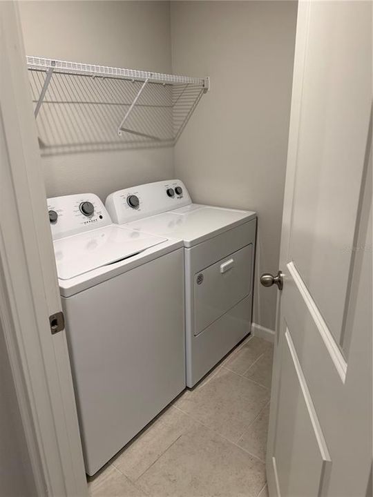 For Rent: $2,350 (3 beds, 2 baths, 1614 Square Feet)