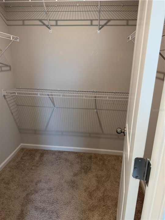 For Rent: $2,350 (3 beds, 2 baths, 1614 Square Feet)