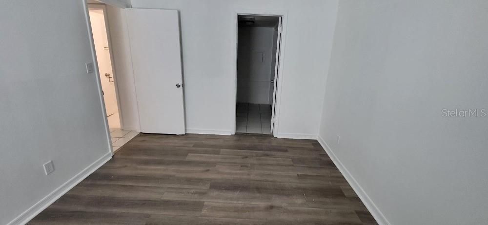 For Rent: $1,600 (2 beds, 1 baths, 813 Square Feet)