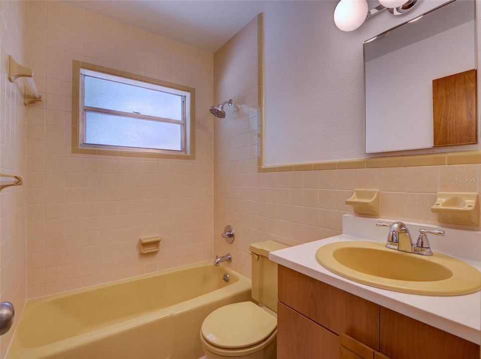 В аренду: $2,495 (4 спален, 2 ванн, 1783 Квадратных фут)