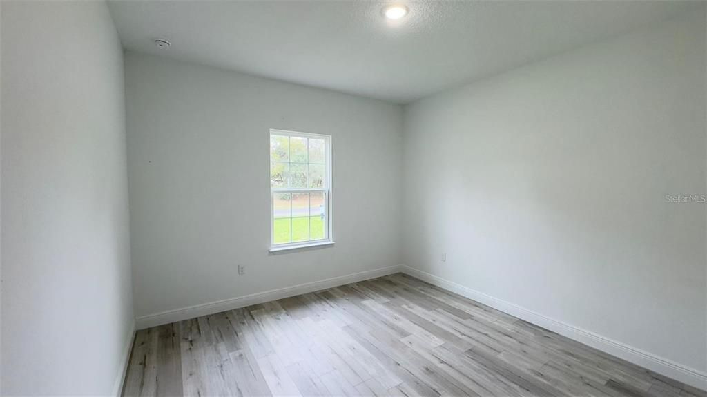 В аренду: $1,850 (4 спален, 2 ванн, 1660 Квадратных фут)