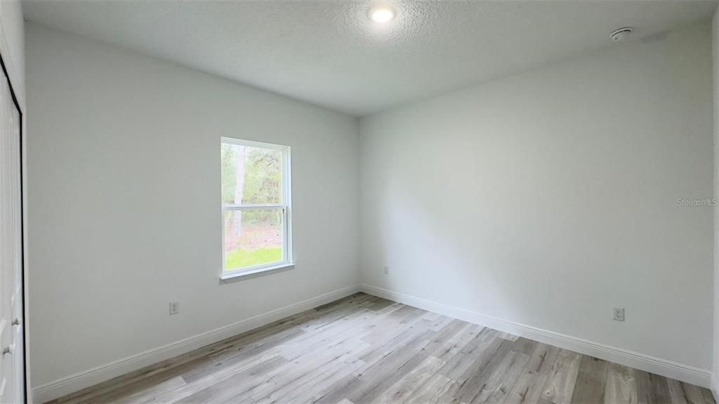 В аренду: $1,850 (4 спален, 2 ванн, 1660 Квадратных фут)
