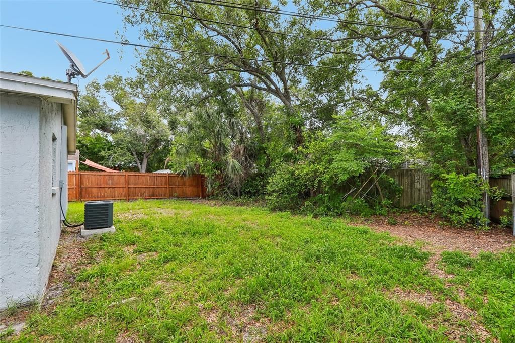 For Sale: $699,000 (8 beds, 0 baths, 2916 Square Feet)