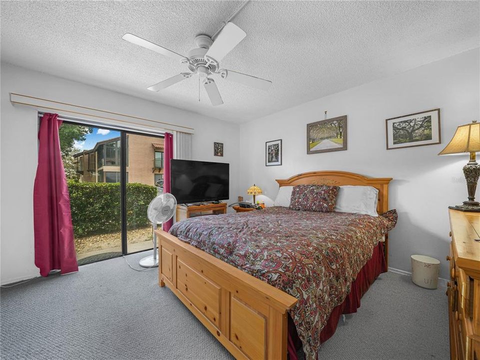 For Sale: $175,000 (2 beds, 2 baths, 1120 Square Feet)