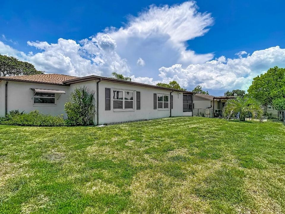 For Sale: $319,900 (3 beds, 2 baths, 1463 Square Feet)