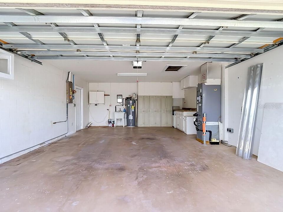 For Sale: $319,900 (3 beds, 2 baths, 1463 Square Feet)