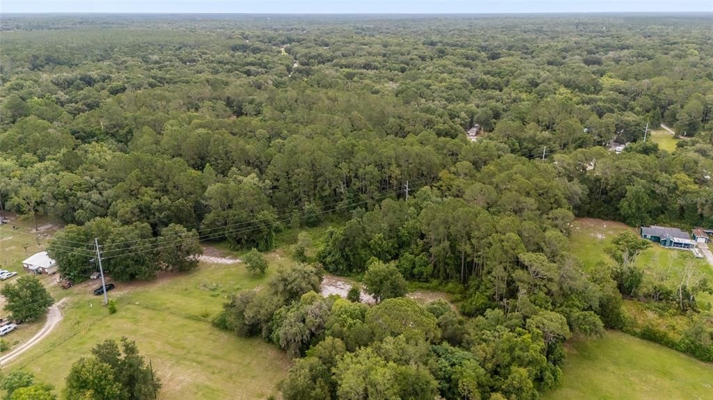 На продажу: $119,999 (4.46 acres)
