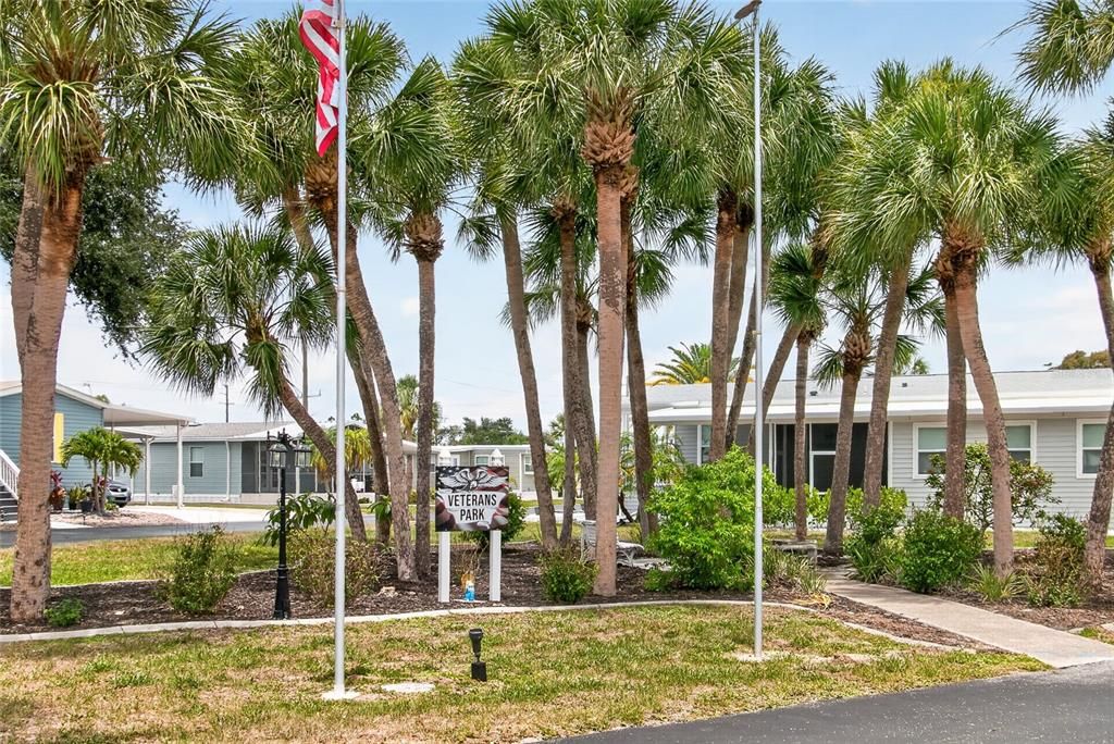 For Sale: $145,000 (2 beds, 2 baths, 1056 Square Feet)