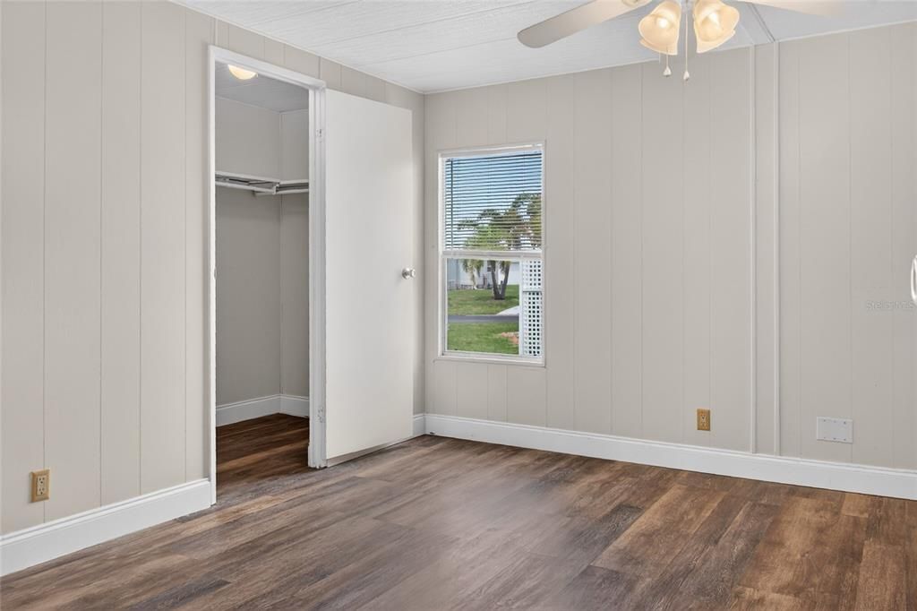 For Sale: $145,000 (2 beds, 2 baths, 1056 Square Feet)