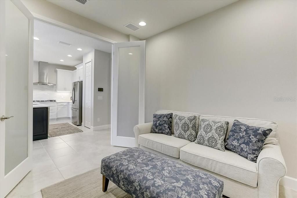 En Venta: $449,900 (2 camas, 2 baños, 1625 Pies cuadrados)