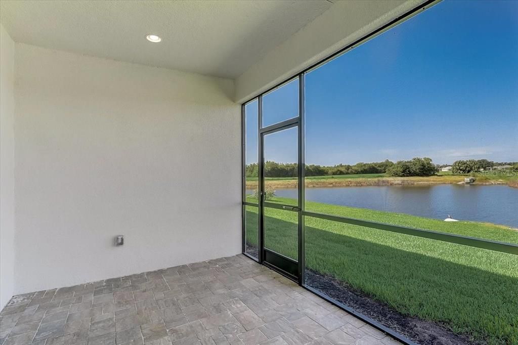 En Venta: $449,900 (2 camas, 2 baños, 1625 Pies cuadrados)