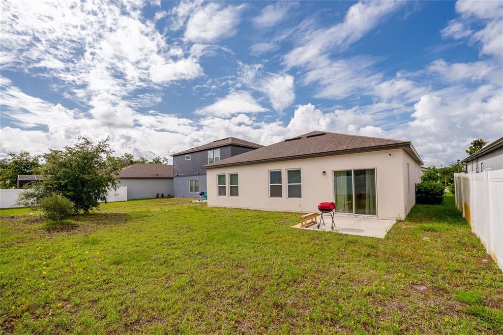 For Sale: $320,000 (3 beds, 2 baths, 1636 Square Feet)
