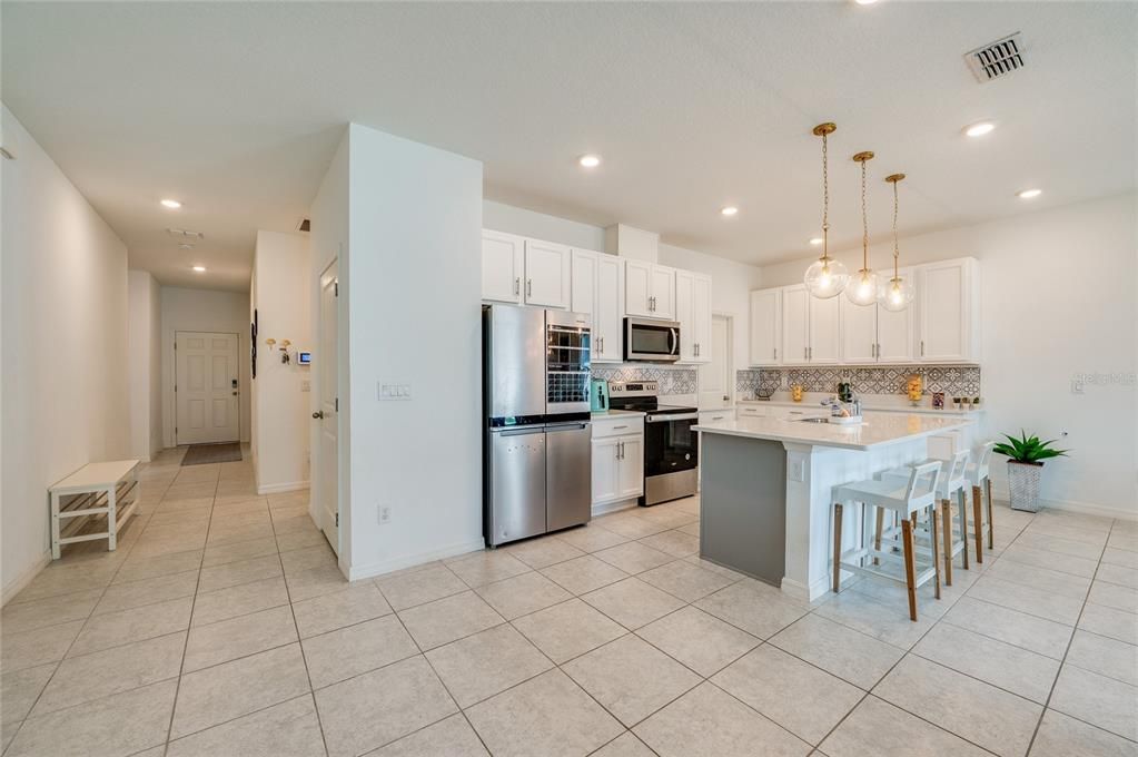 For Sale: $320,000 (3 beds, 2 baths, 1636 Square Feet)