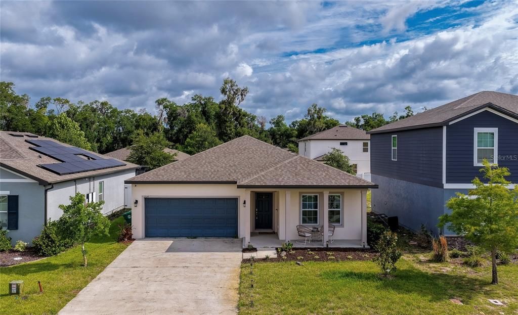 For Sale: $320,000 (3 beds, 2 baths, 1636 Square Feet)