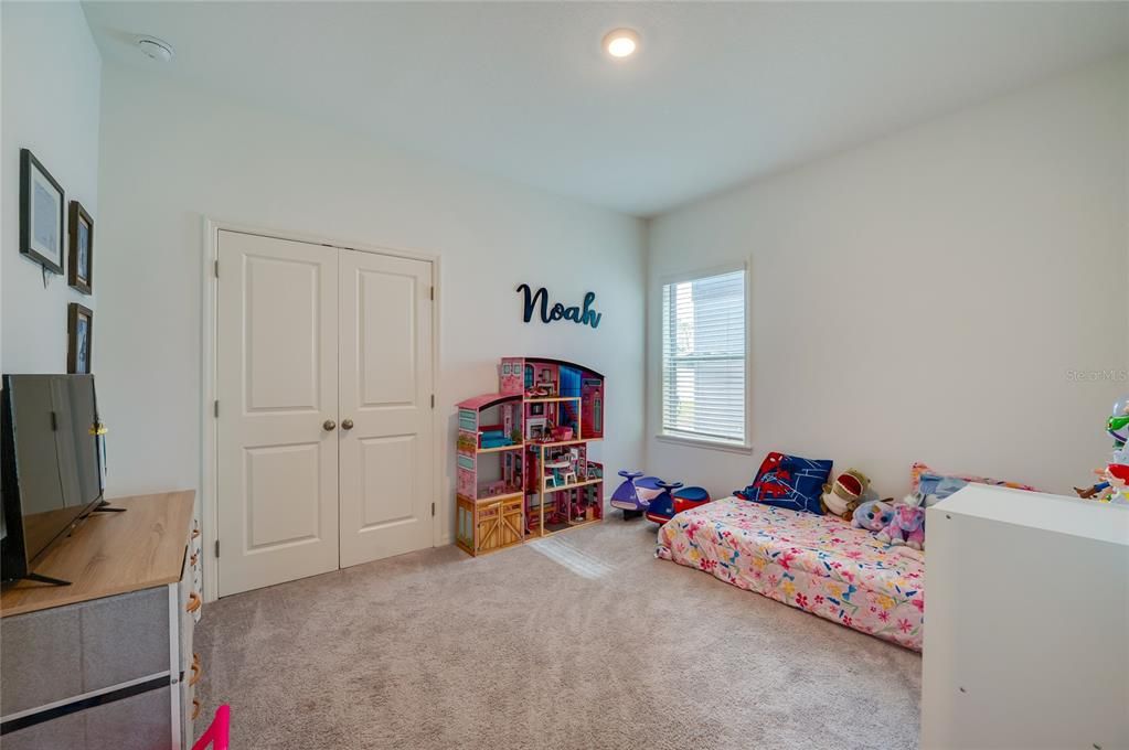 For Sale: $320,000 (3 beds, 2 baths, 1636 Square Feet)