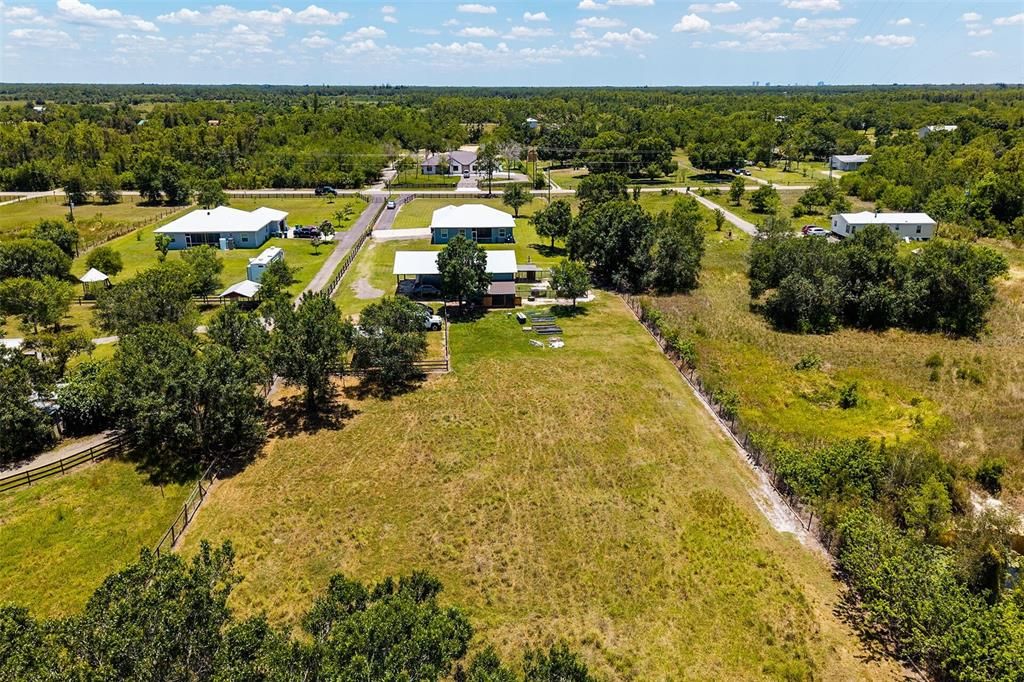 For Sale: $799,000 (4 beds, 2 baths, 1989 Square Feet)