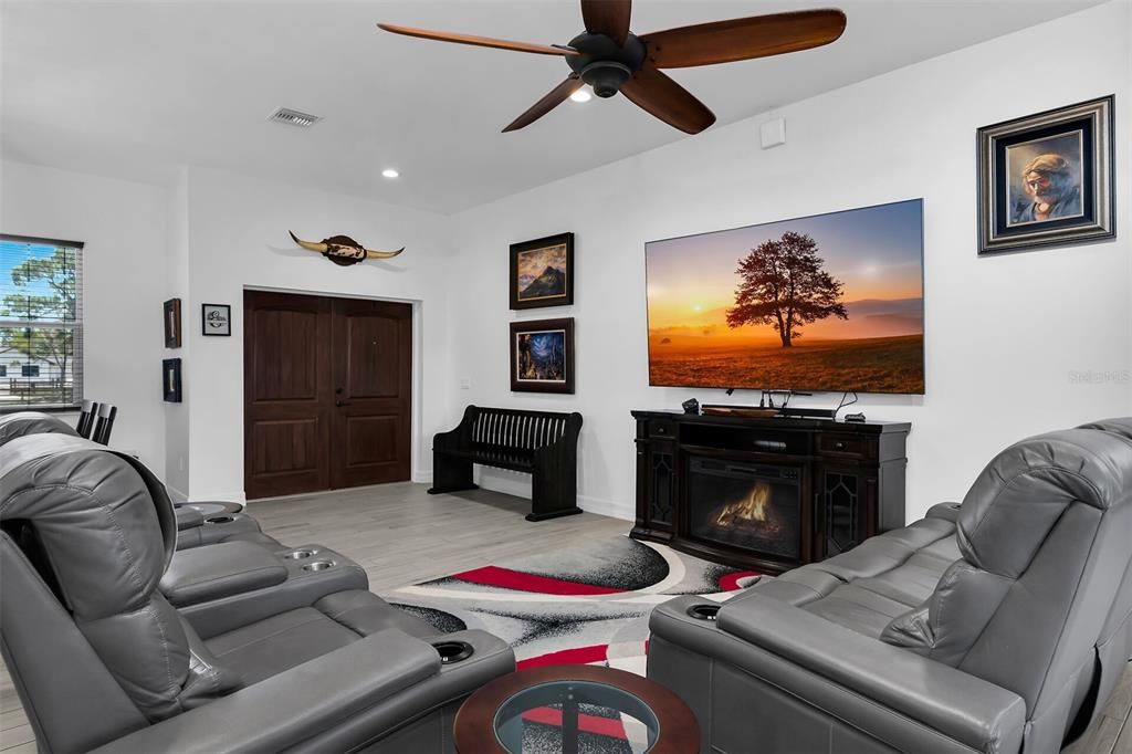 For Sale: $799,000 (4 beds, 2 baths, 1989 Square Feet)