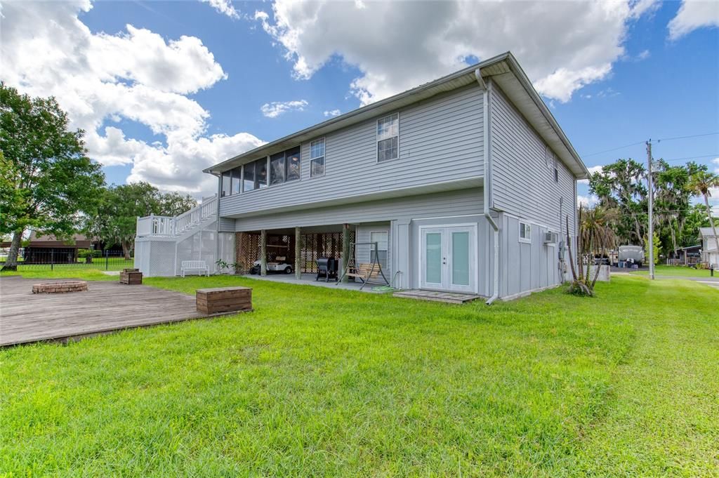 For Sale: $450,000 (2 beds, 2 baths, 2352 Square Feet)