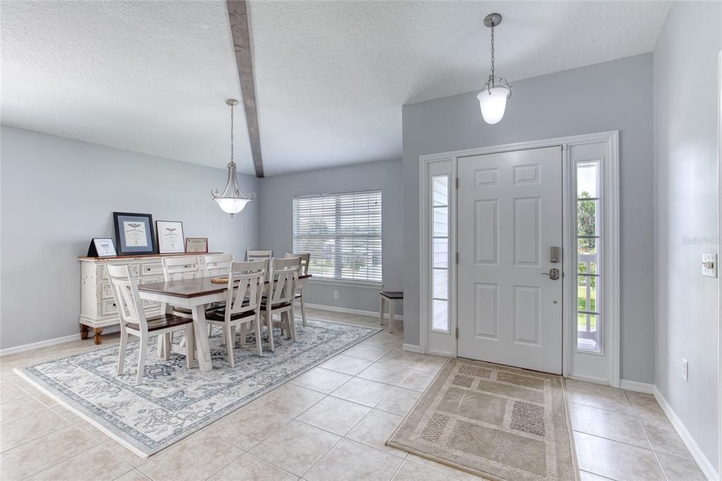 For Sale: $450,000 (2 beds, 2 baths, 2352 Square Feet)