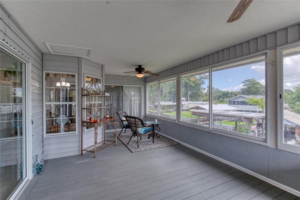 For Sale: $450,000 (2 beds, 2 baths, 2352 Square Feet)