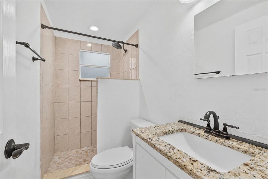 : $375,000 (4 спален, 3 ванн, 2539 Квадратных фут)