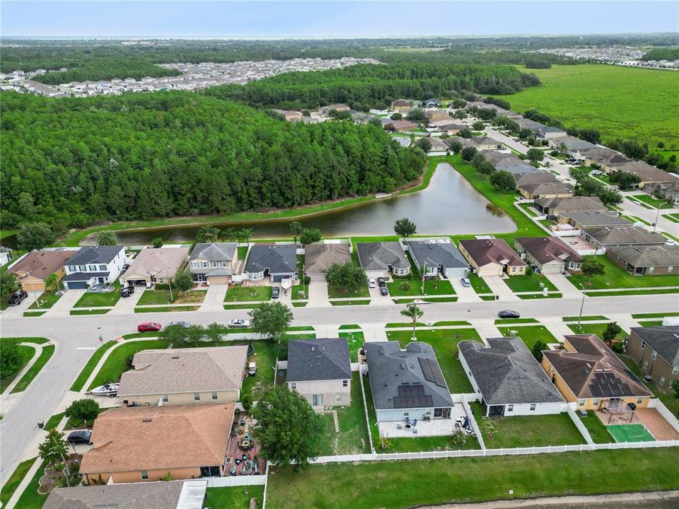 На продажу: $405,000 (4 спален, 2 ванн, 2199 Квадратных фут)