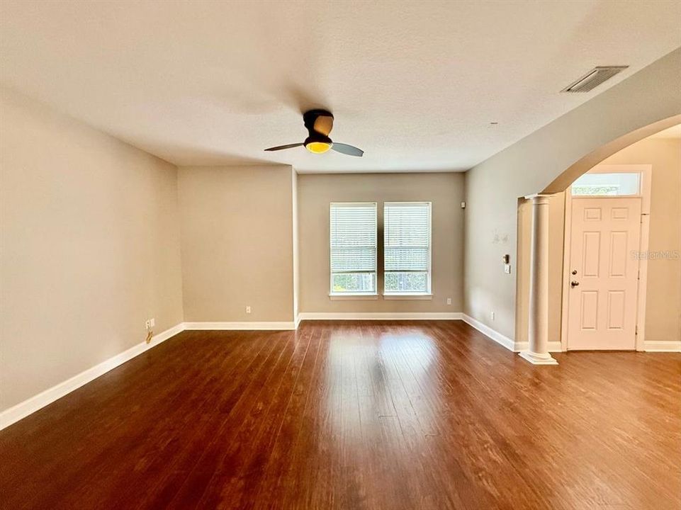 В аренду: $3,000 (3 спален, 2 ванн, 2450 Квадратных фут)