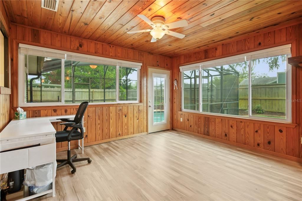 На продажу: $425,000 (3 спален, 2 ванн, 2050 Квадратных фут)