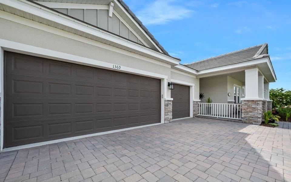 For Sale: $809,000 (5 beds, 4 baths, 2792 Square Feet)