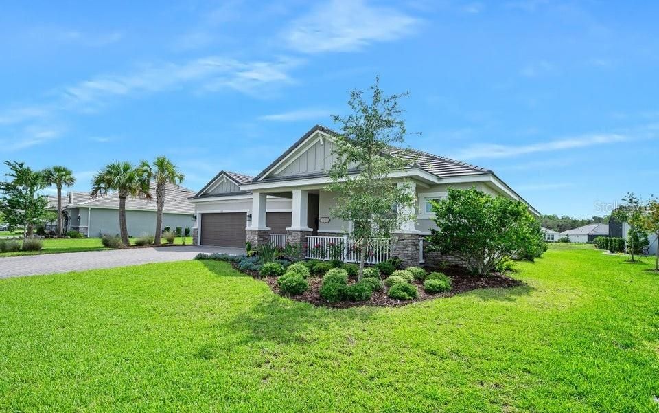 For Sale: $809,000 (5 beds, 4 baths, 2792 Square Feet)
