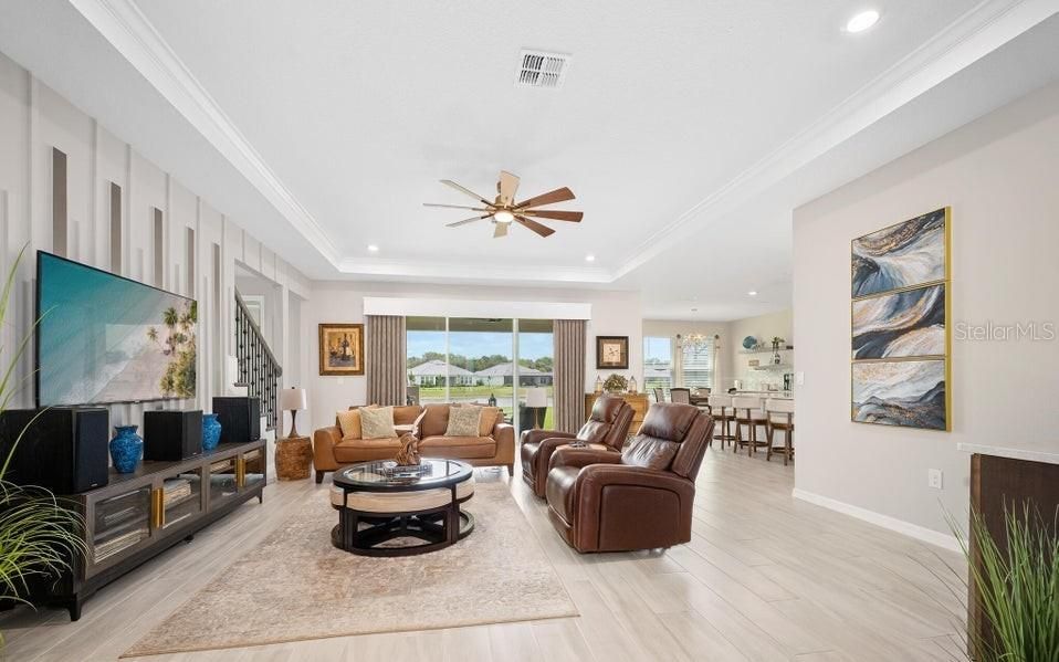 For Sale: $809,000 (5 beds, 4 baths, 2792 Square Feet)