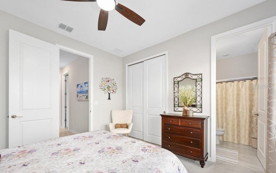 For Sale: $809,000 (5 beds, 4 baths, 2792 Square Feet)