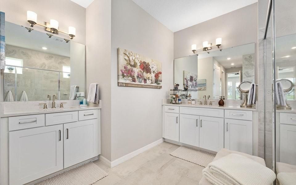 For Sale: $809,000 (5 beds, 4 baths, 2792 Square Feet)