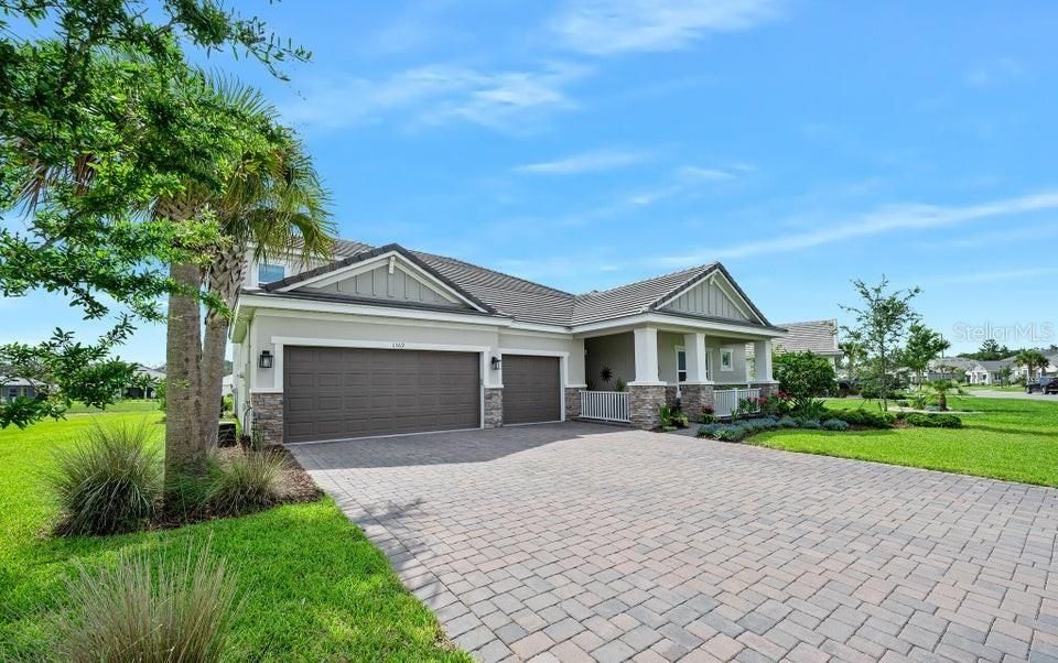 For Sale: $809,000 (5 beds, 4 baths, 2792 Square Feet)