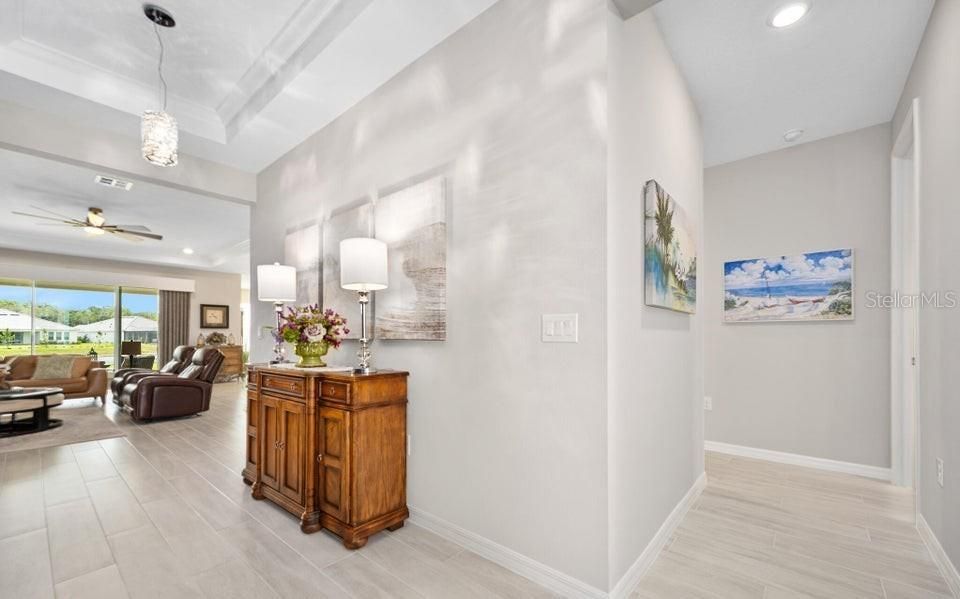 For Sale: $809,000 (5 beds, 4 baths, 2792 Square Feet)
