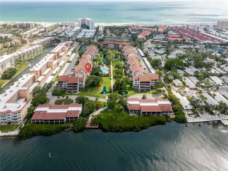 For Sale: $650,137 (2 beds, 2 baths, 1387 Square Feet)