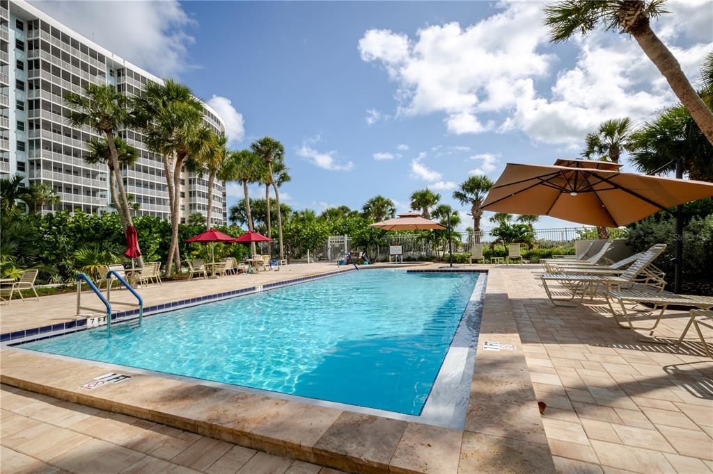 For Sale: $650,137 (2 beds, 2 baths, 1387 Square Feet)