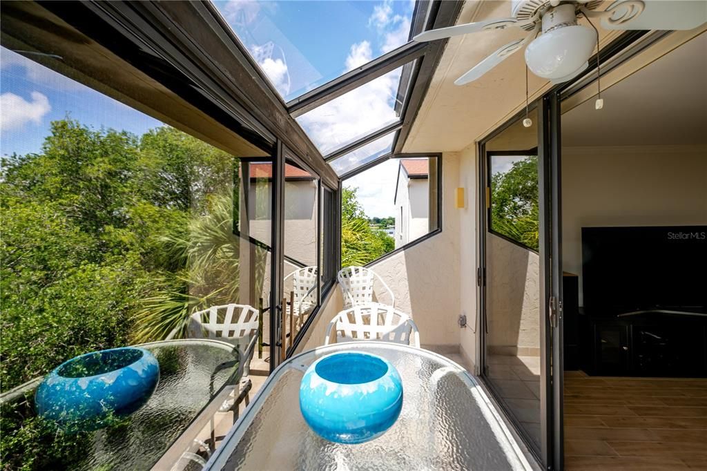 For Sale: $650,137 (2 beds, 2 baths, 1387 Square Feet)