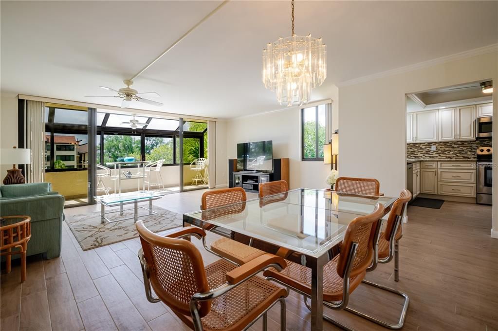 For Sale: $650,137 (2 beds, 2 baths, 1387 Square Feet)