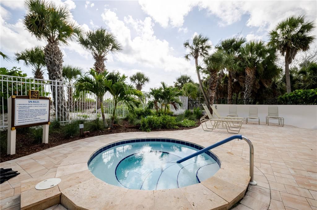 For Sale: $650,137 (2 beds, 2 baths, 1387 Square Feet)