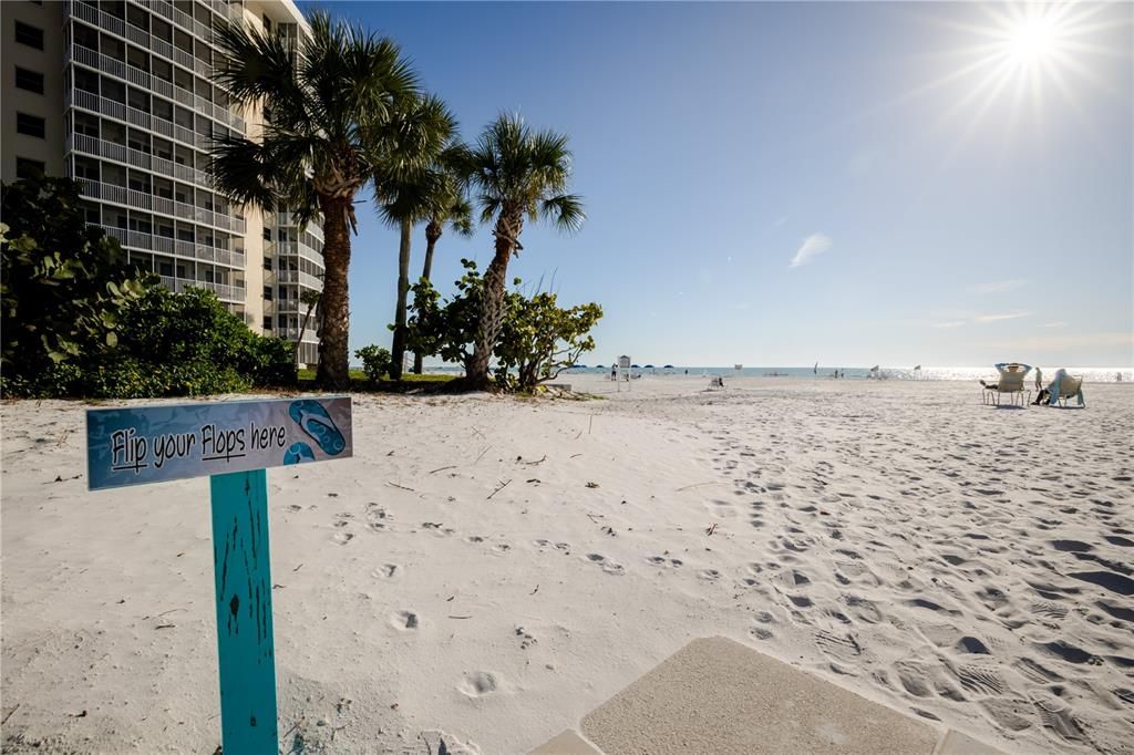 For Sale: $650,137 (2 beds, 2 baths, 1387 Square Feet)