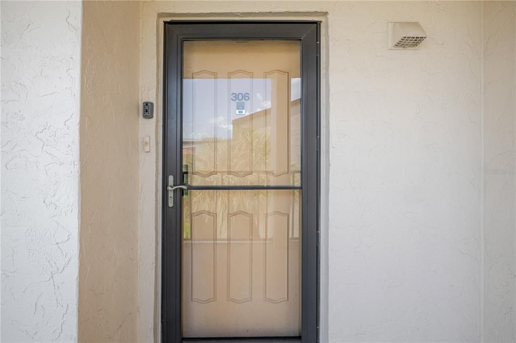 For Sale: $650,137 (2 beds, 2 baths, 1387 Square Feet)