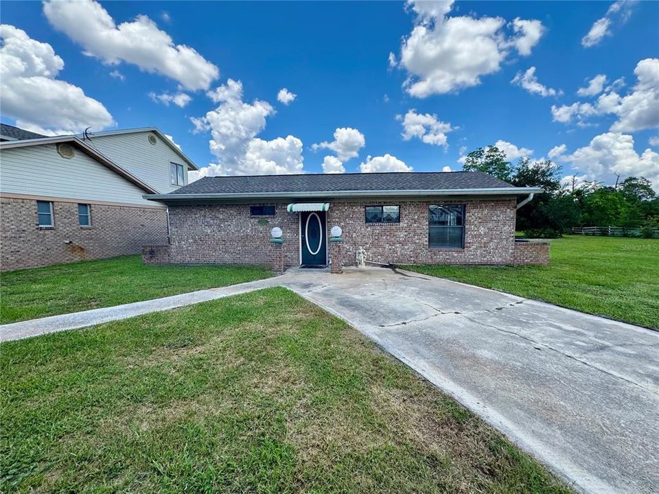 For Sale: $399,000 (3 beds, 1 baths, 2970 Square Feet)